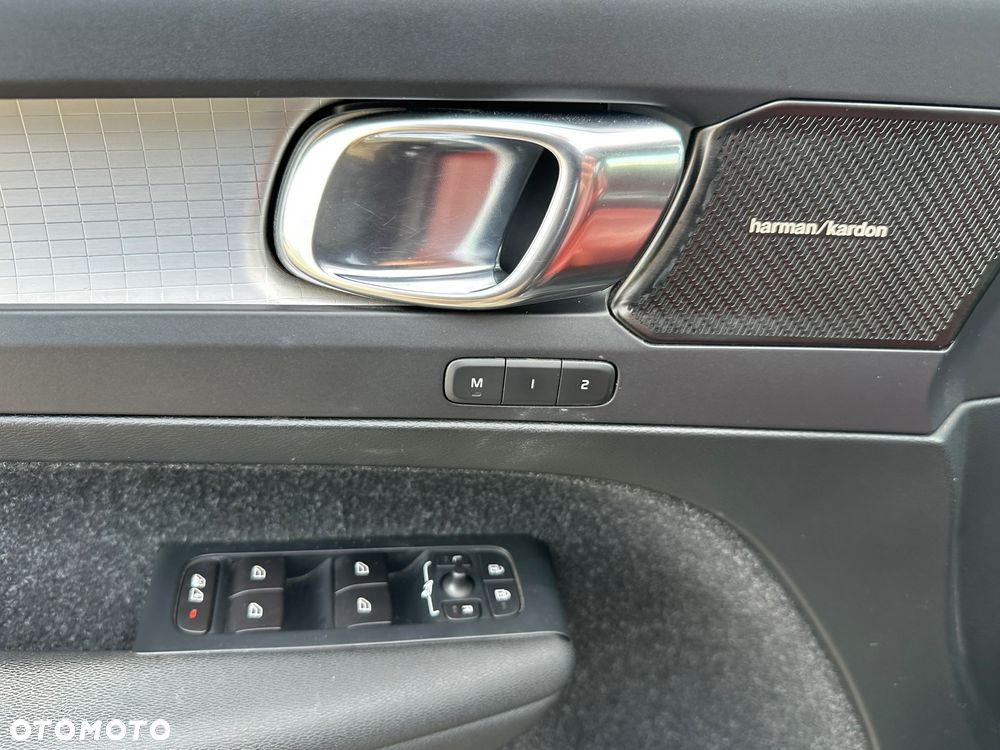 Volvo XC 40 - 28