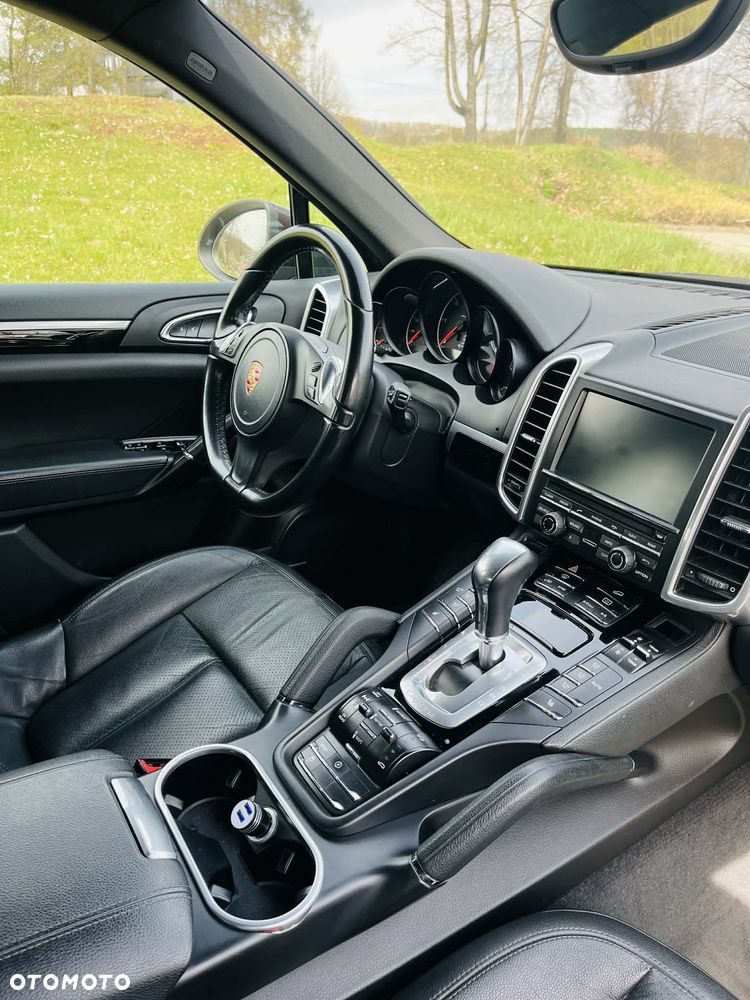 Porsche Cayenne - 11