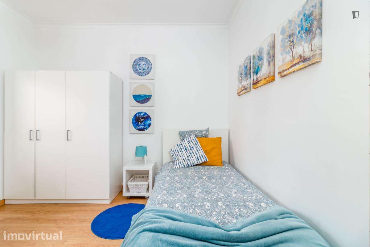 Quarto - localizado em Carcavelos Lisbon - Grande imagem: 3/13