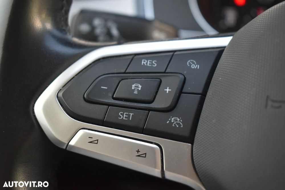 Volkswagen Passat 2.0 TDI DSG Comfortline - 14