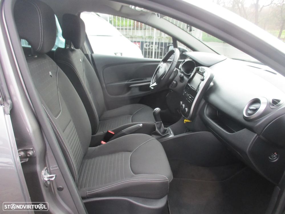 Renault Clio 0.9 TCe Limited - 25