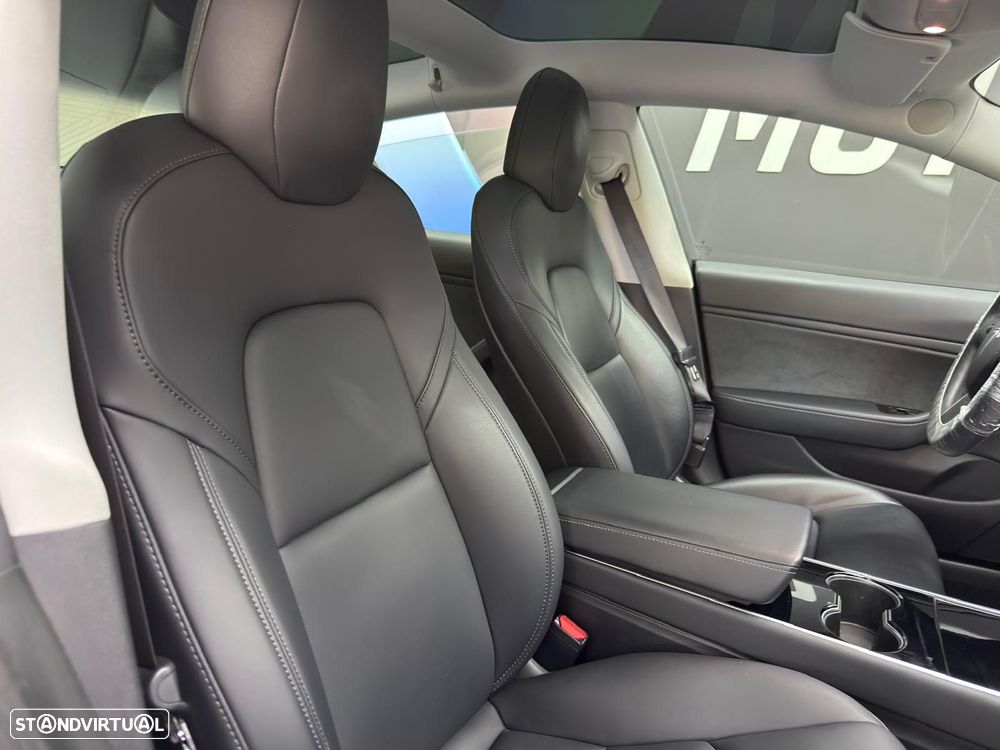 Tesla Model 3 - 34