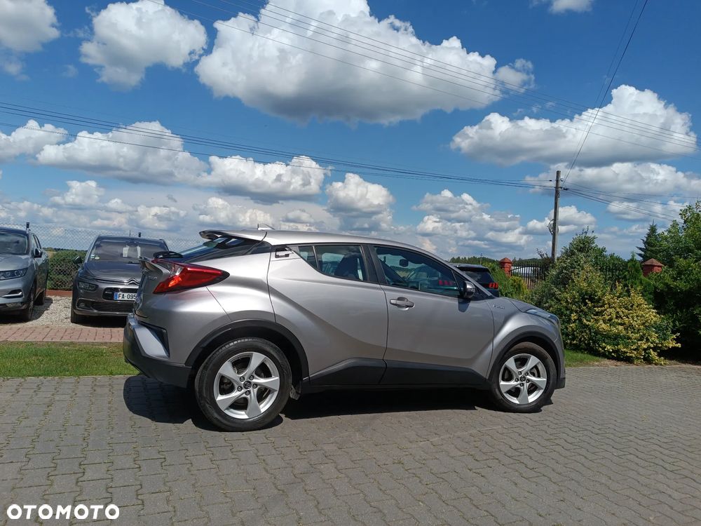Toyota C-HR 1.8 Hybrid Dynamic - 24