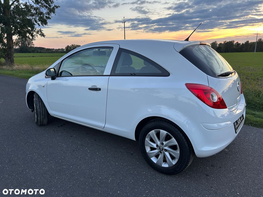 Opel Corsa 1.2 Selection - 4