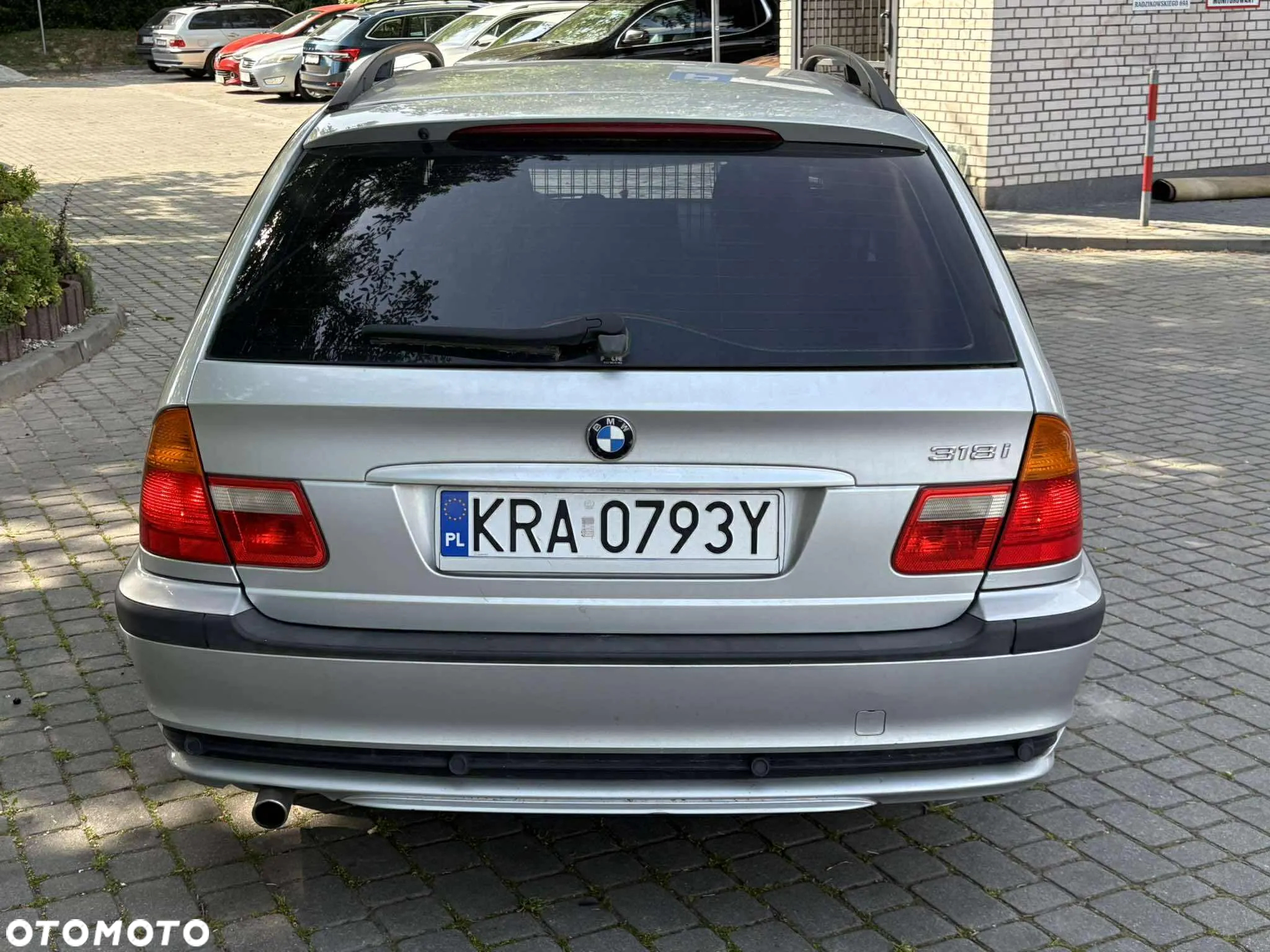 BMW Seria 3 318i - 11