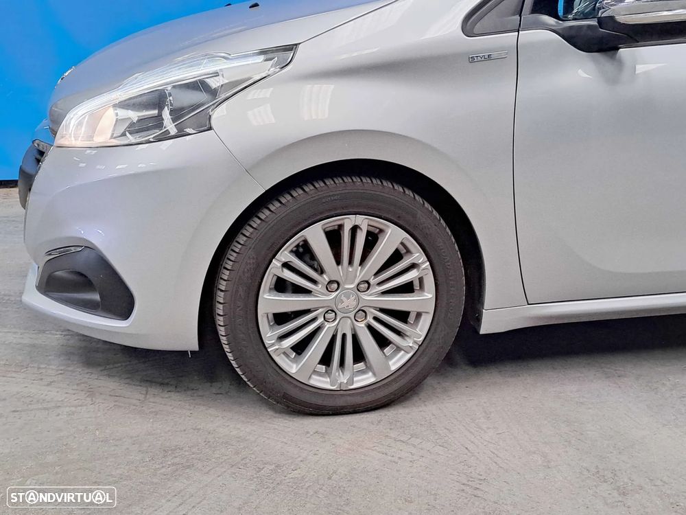 Peugeot 208 1.2 PureTech Style - 5