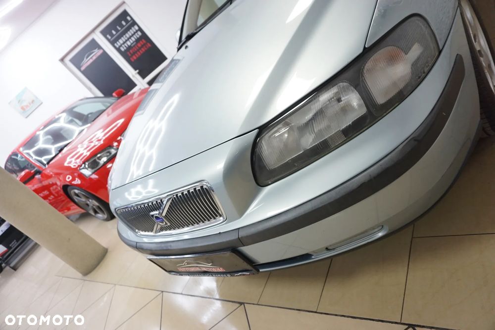 Volvo V70 D5 Comfort - 11