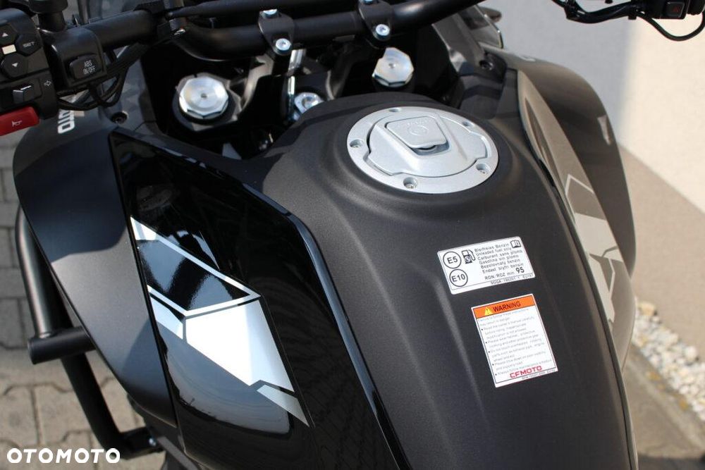 CFMoto 700MT - 17