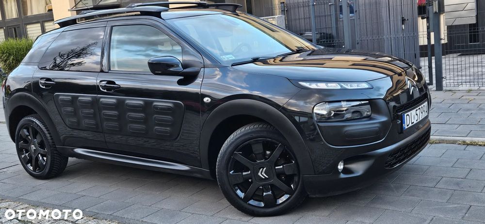 Citroën C4 Cactus 1.2 PureTech Shine Edition S&S - 18
