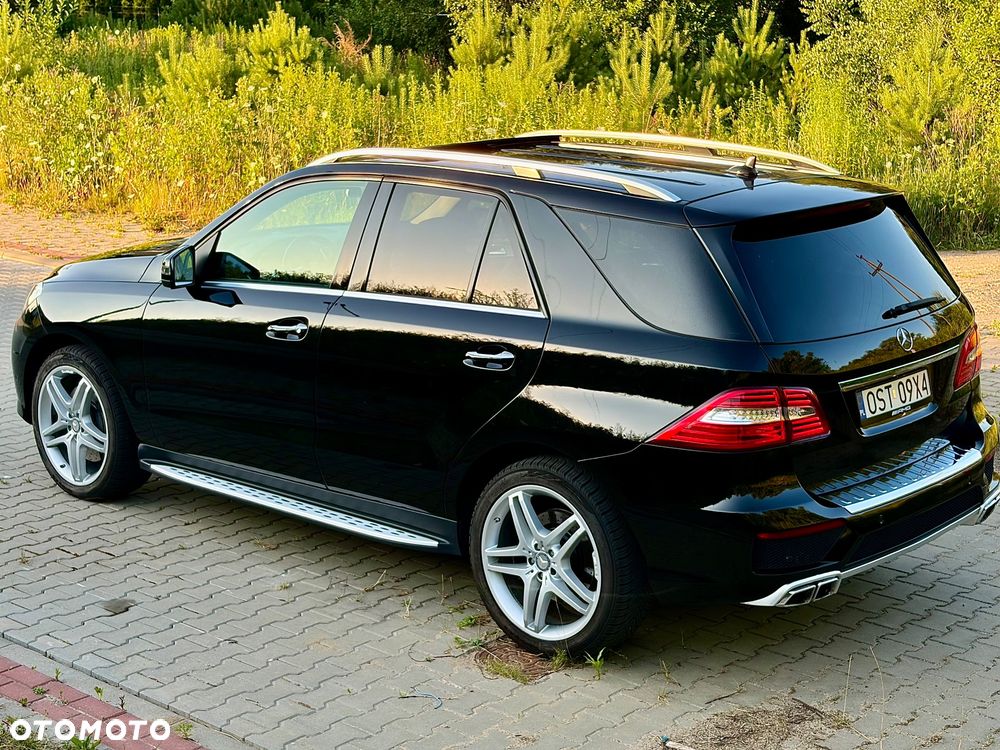 Mercedes-Benz ML - 14