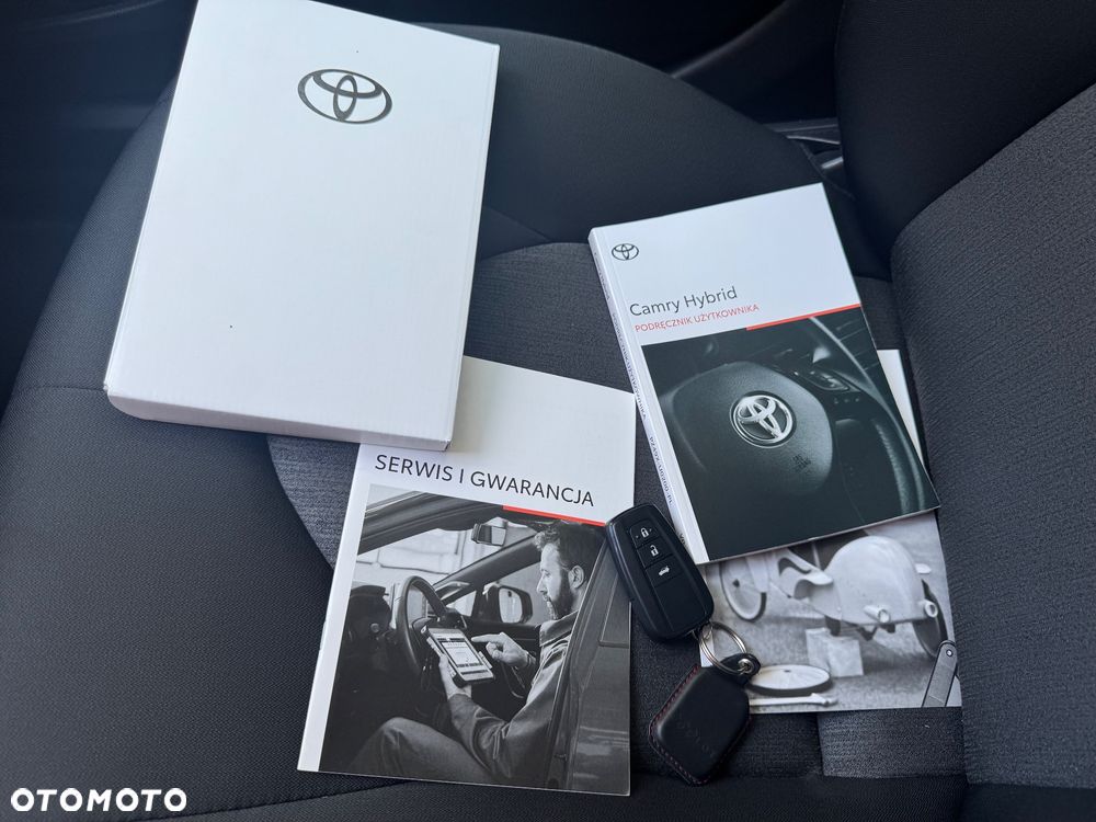 Toyota Camry 2.5 Hybrid Comfort CVT - 35