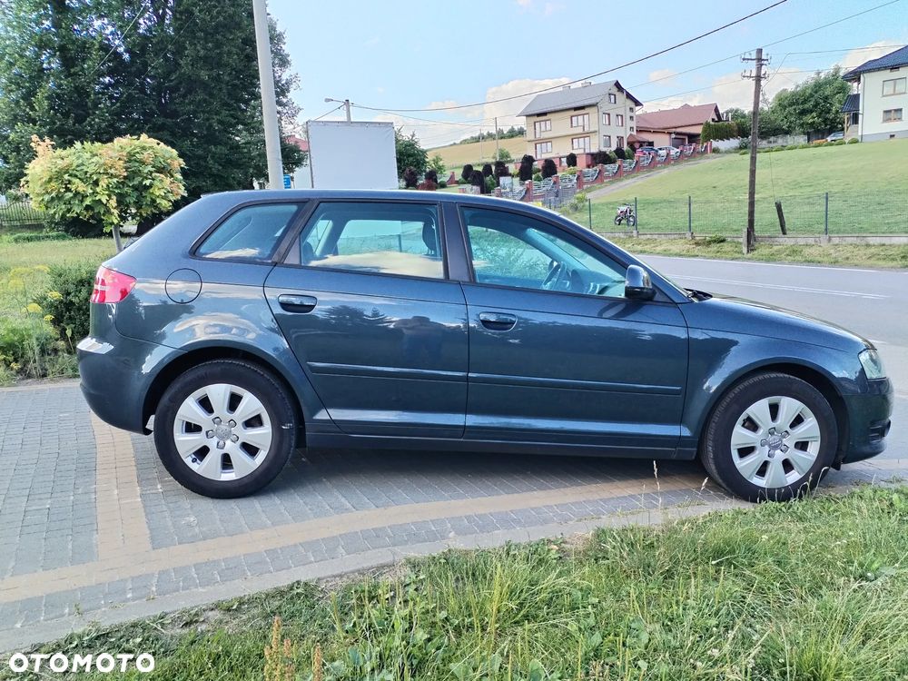 Audi A3 Sportback 1.6 Ambiente - 7