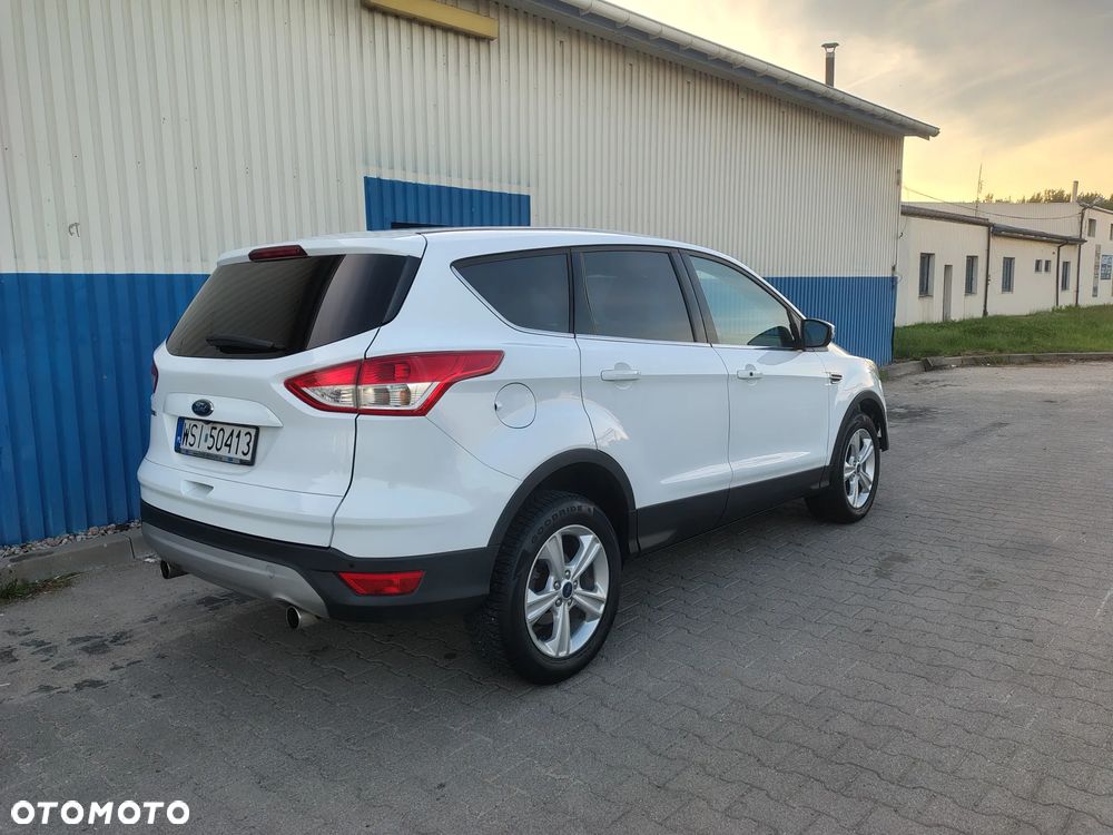 Ford Kuga 2.0 TDCi 4WD Titanium - 4