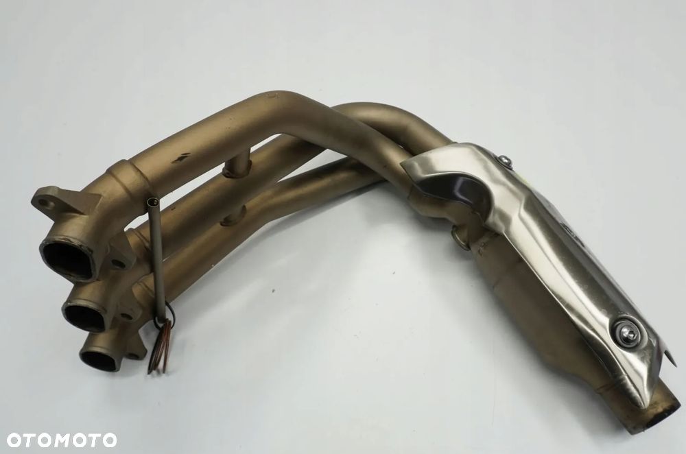 TRIUMPH TRIDENT 660 21- KOLEKTOR WYDECHOWY - 4