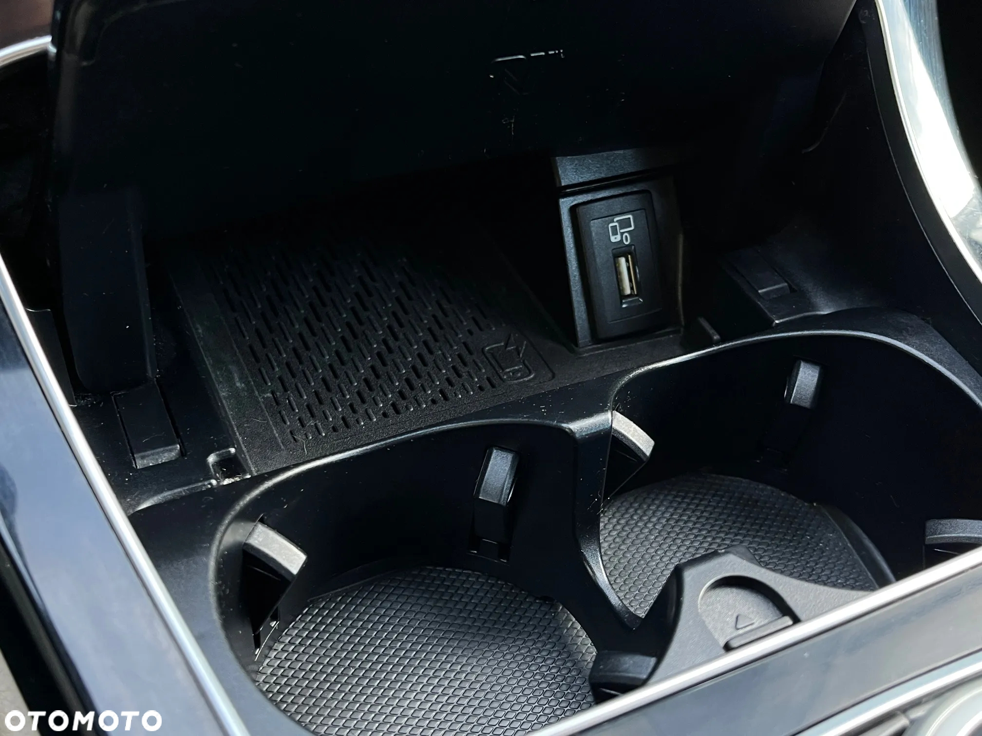 Mercedes-Benz Klasa C 300 e 9G-TRONIC - 22