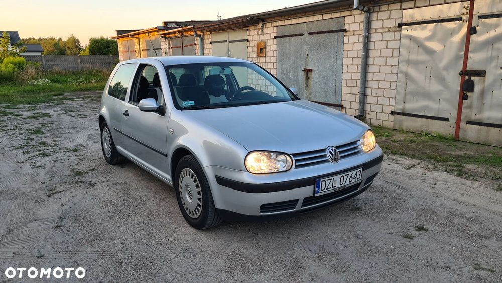 Volkswagen Golf 1.4 Comfortline - 1