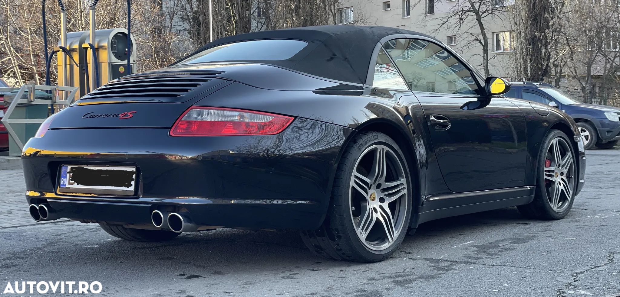Porsche 911 Carrera 4 S Cabriolet - 4