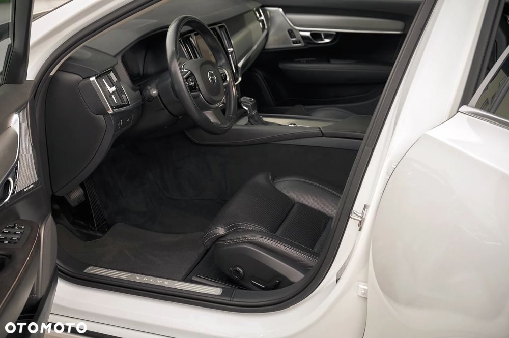 Volvo V90 D5 AWD Geartronic Inscription - 17