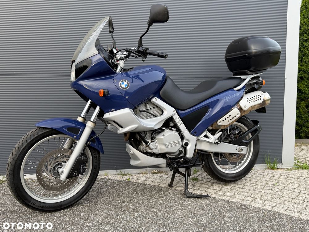 BMW F - 10