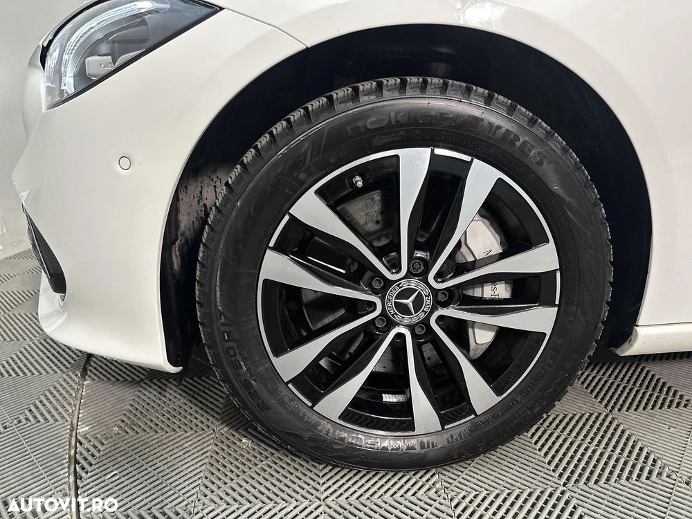 Mercedes-Benz C 300 PHEV - 14
