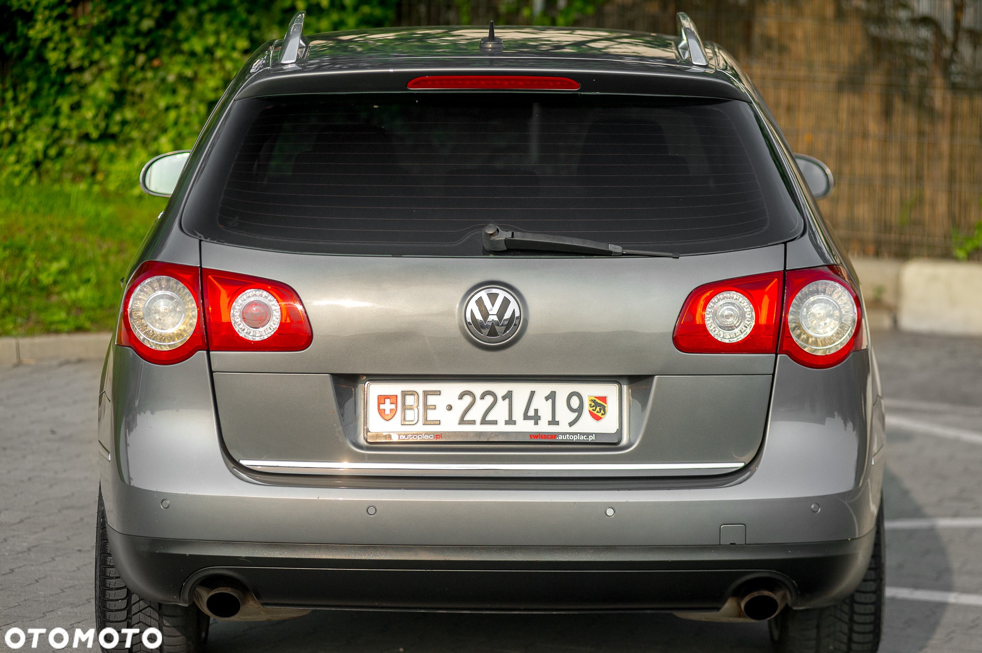 Volkswagen Passat - 13