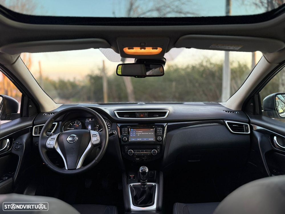 Nissan Qashqai 1.5 dCi Tekna Premium 17 Pele S P.Preta - 8