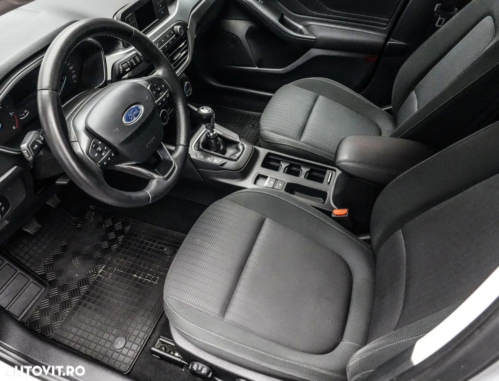 Ford Focus 1.5 EcoBlue Titanium - 11