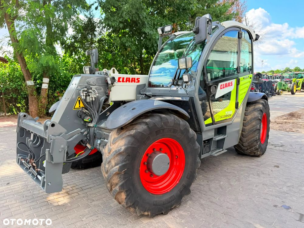 Claas Scorpion 7055 Varipower - 18