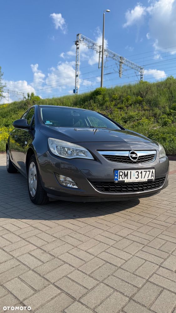 Opel Astra 1.4 T Cosmo - 1