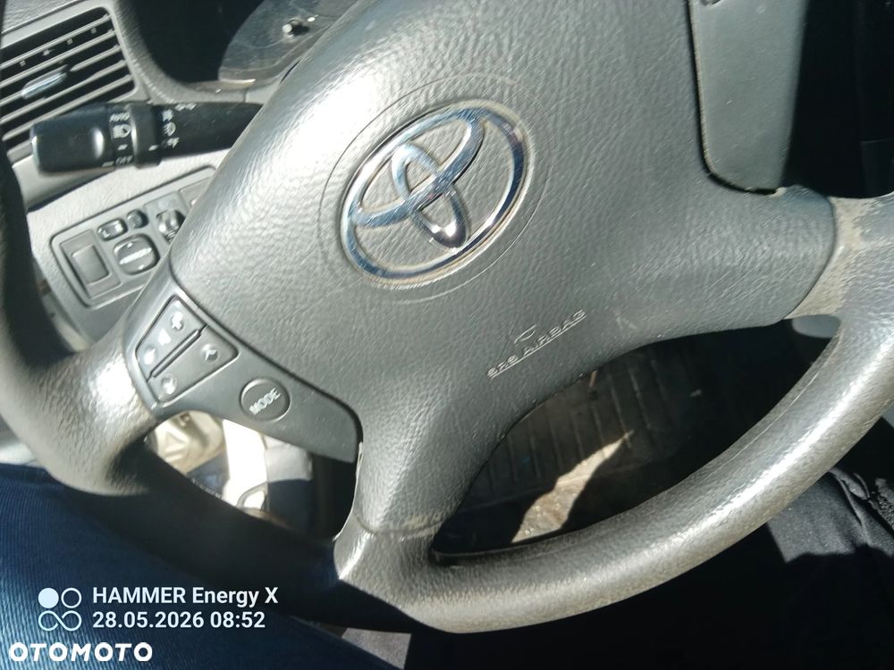 TOYOTA AVENSIS 2,0 D  na części - 9
