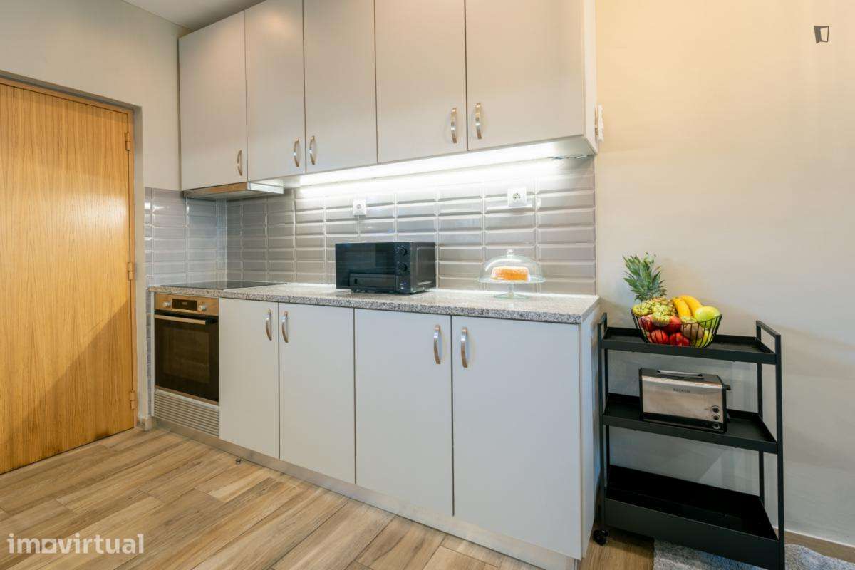 Casa com 3 quartos - localizado em Paranhos Porto - Grande imagem: 4/39