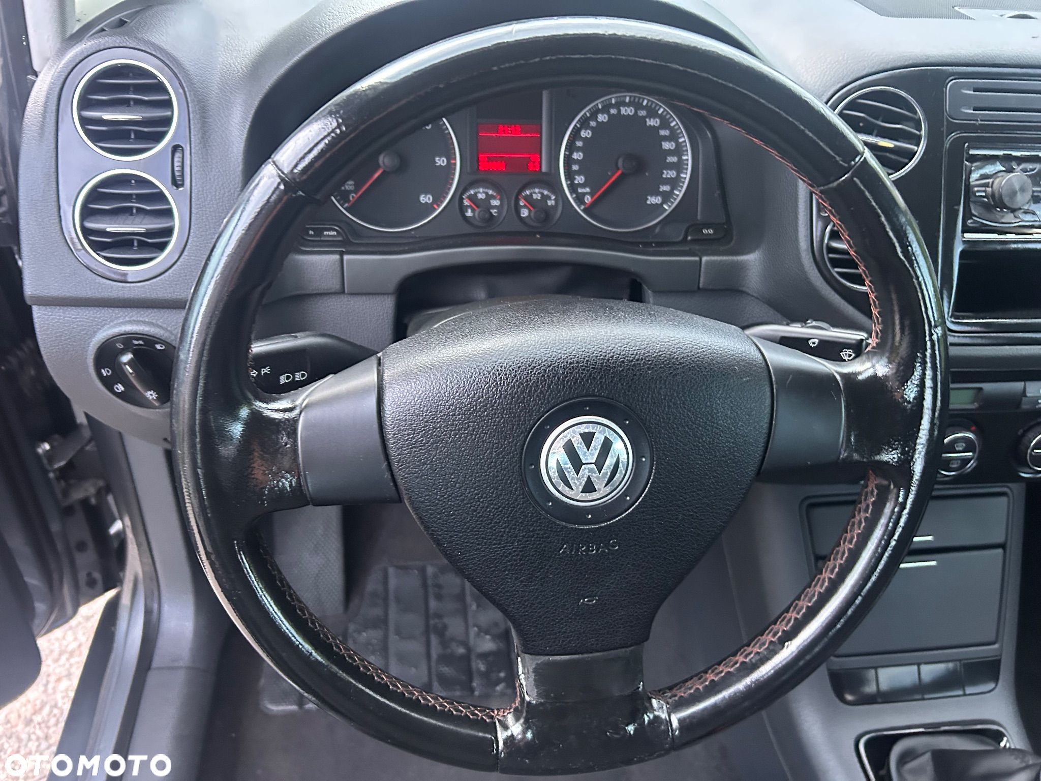 Volkswagen Golf Plus 1.9 TDI Cross - 13