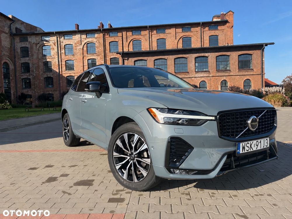 Volvo XC 60 B5 B AWD Plus Dark - 26