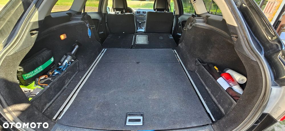 Toyota Avensis - 16