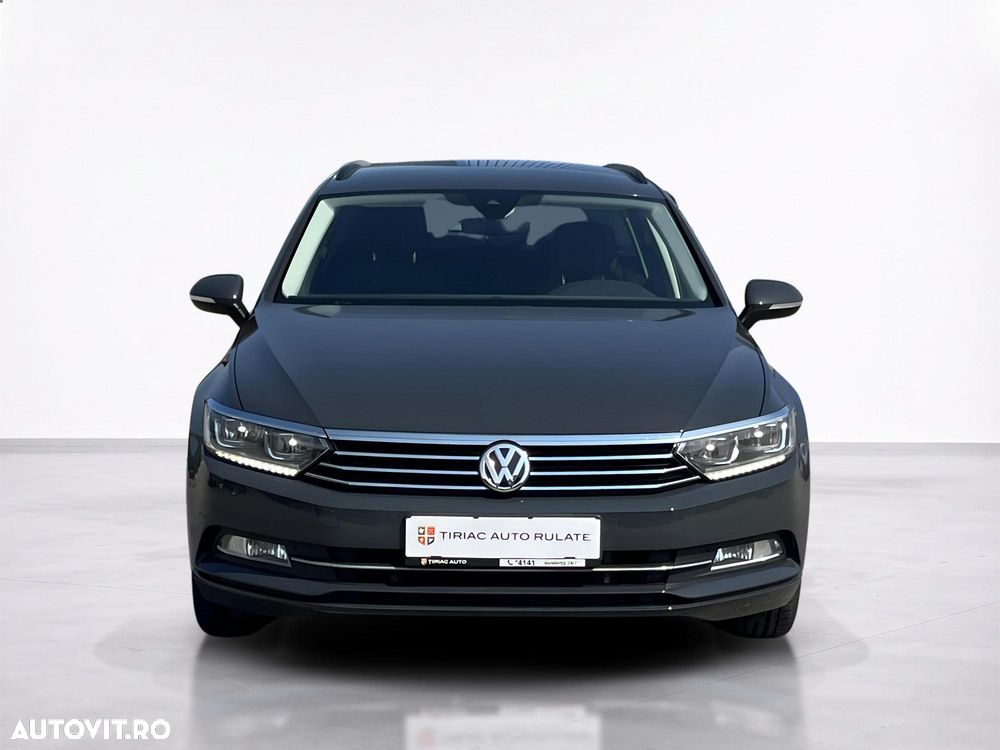 Volkswagen Passat - 10
