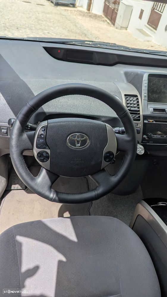Toyota Prius 1.5 VVT-i Híbrido - 11