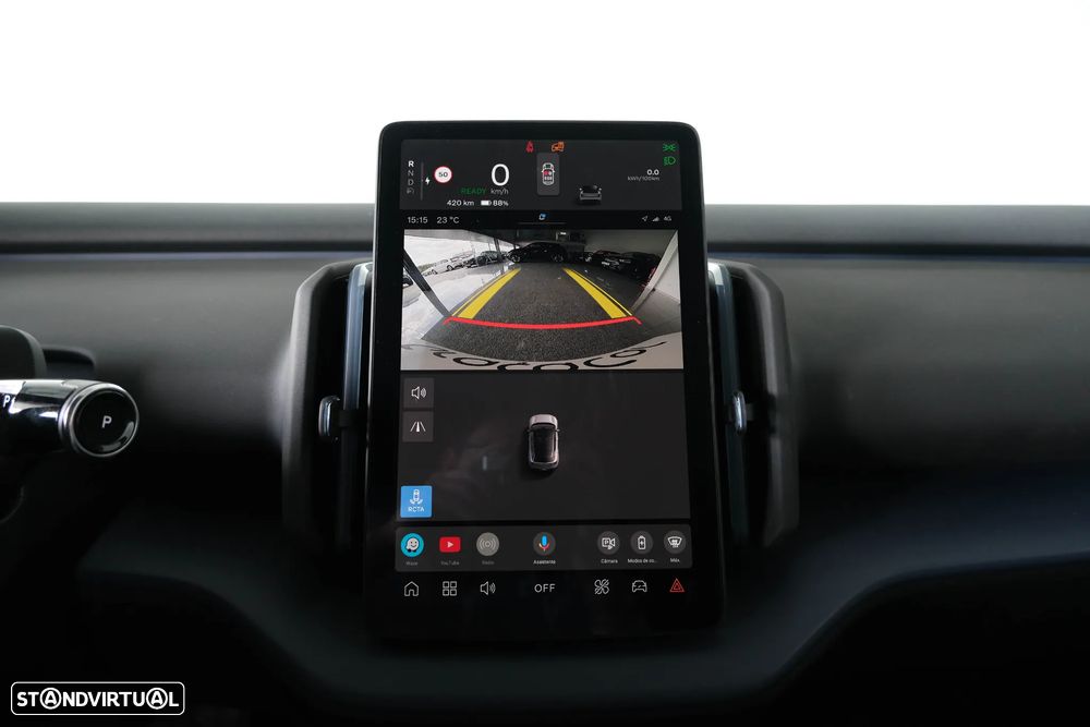 Volvo EX30 Single Motor Extended Range RWD Core - 28