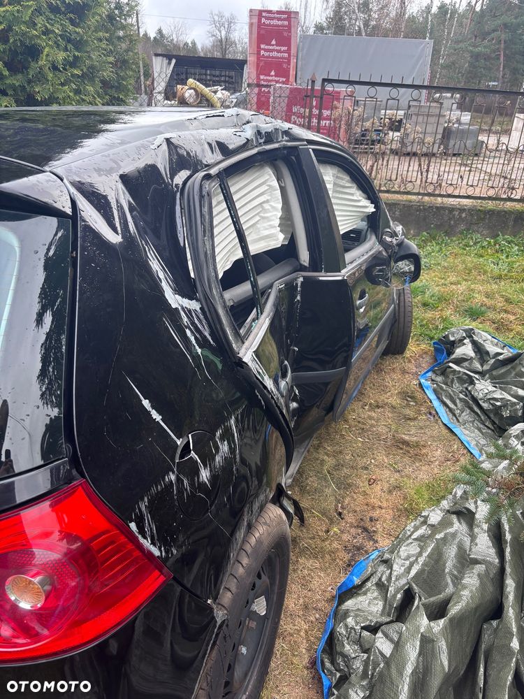 Volkswagen Golf V 1.9 TDI Trendline - 9