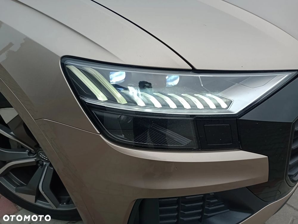 Audi Q8 - 11