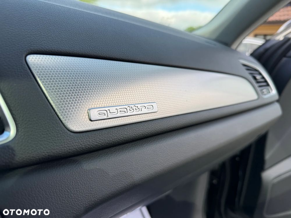 Audi Q3 2.0 TFSI Quattro Design S tronic - 27