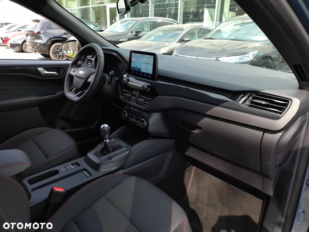 Ford Kuga 1.5 EcoBoost FWD ST-Line X - 32