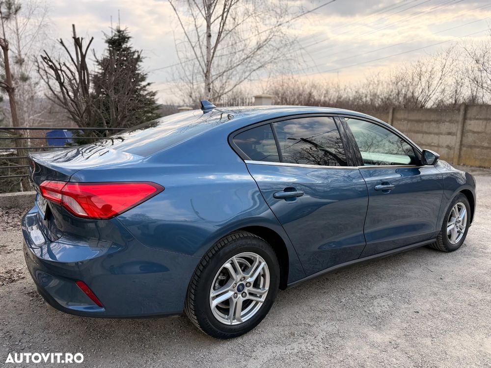 Ford Focus 1.0 EcoBoost Trend Edition - 3