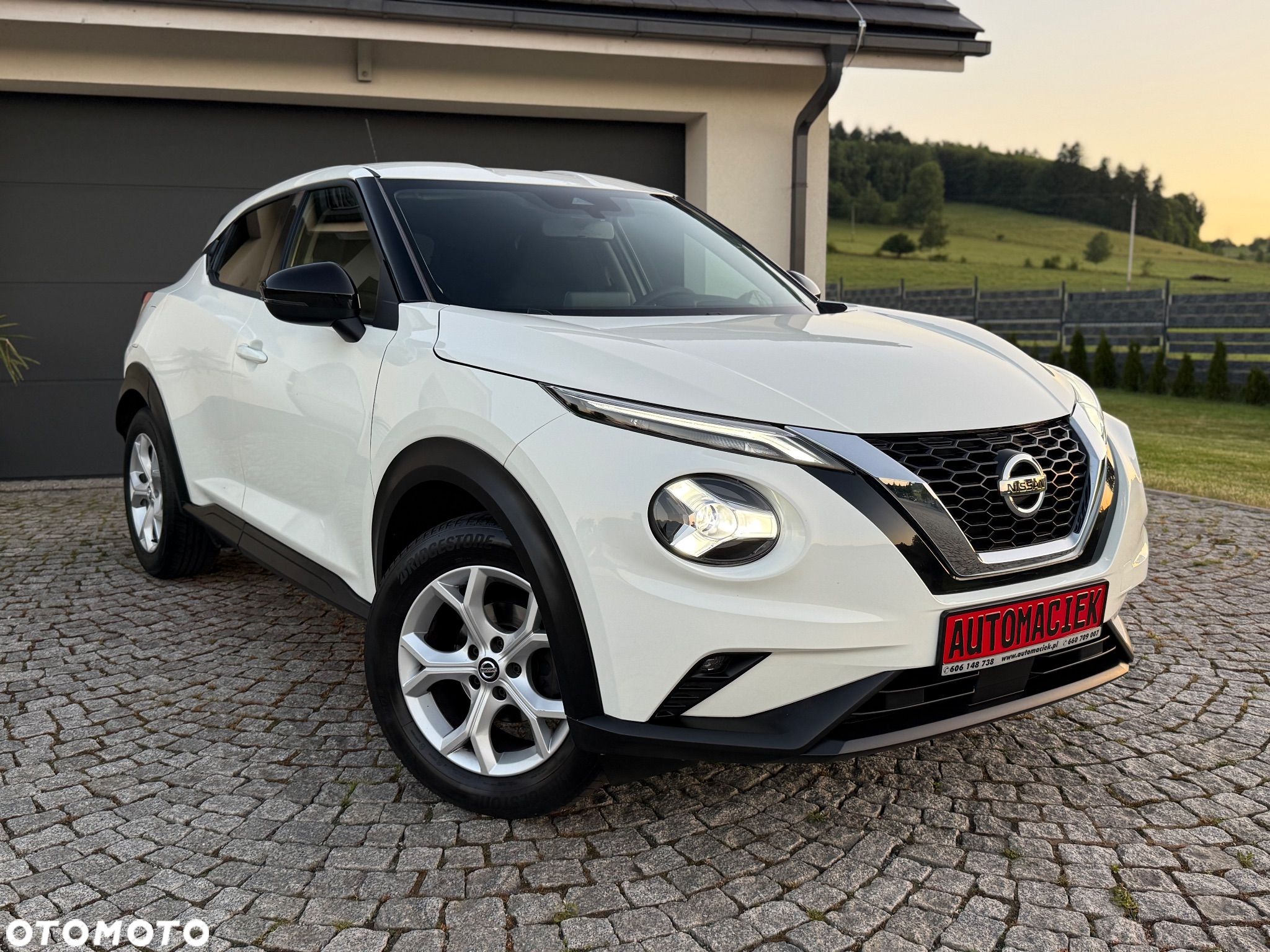Nissan Juke 1.0 DIG-T Acenta - 1