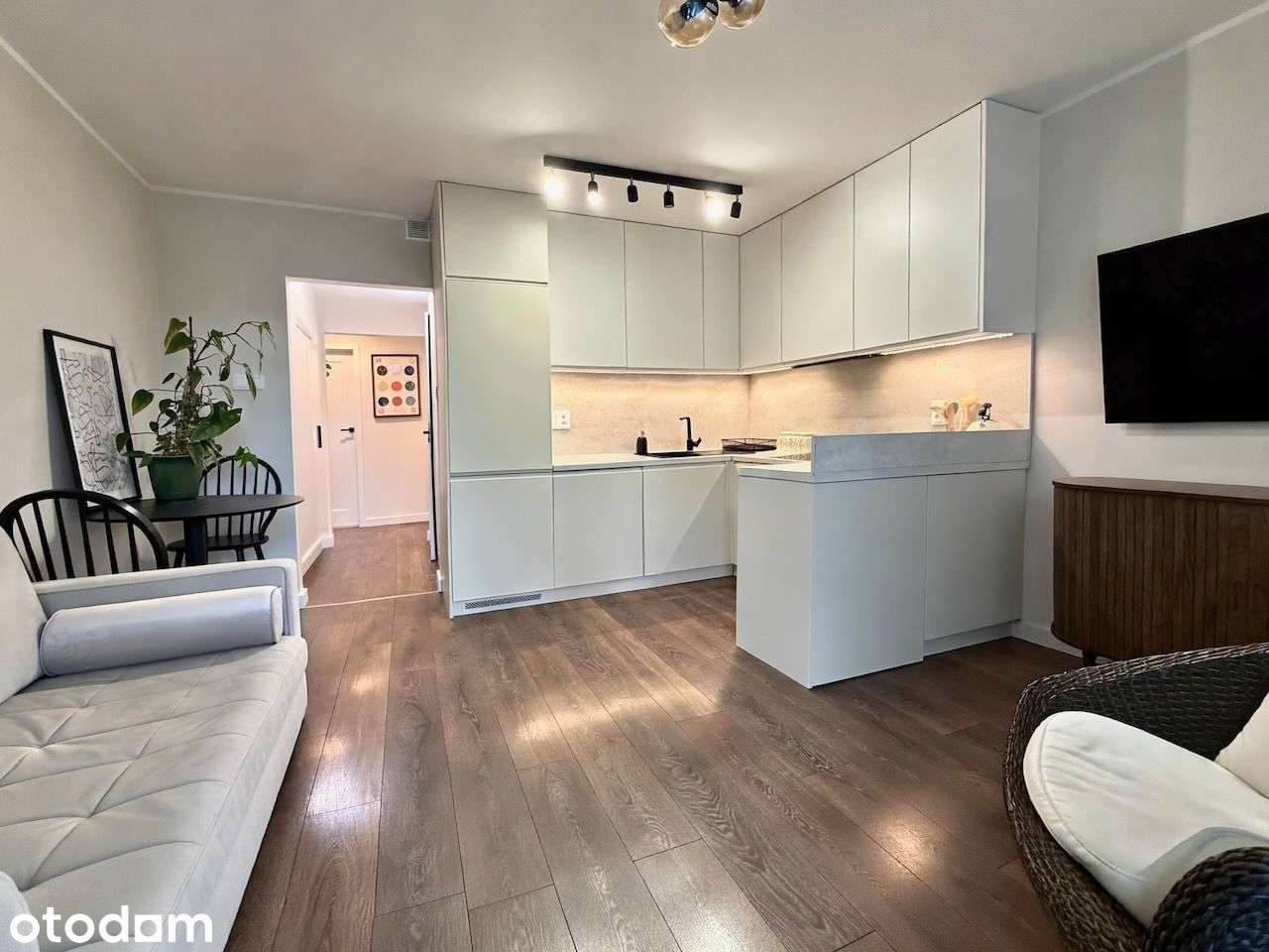 Na wynajem 48m2, 3 pokoje + garderoba, balkon, parking, Bez prowizji