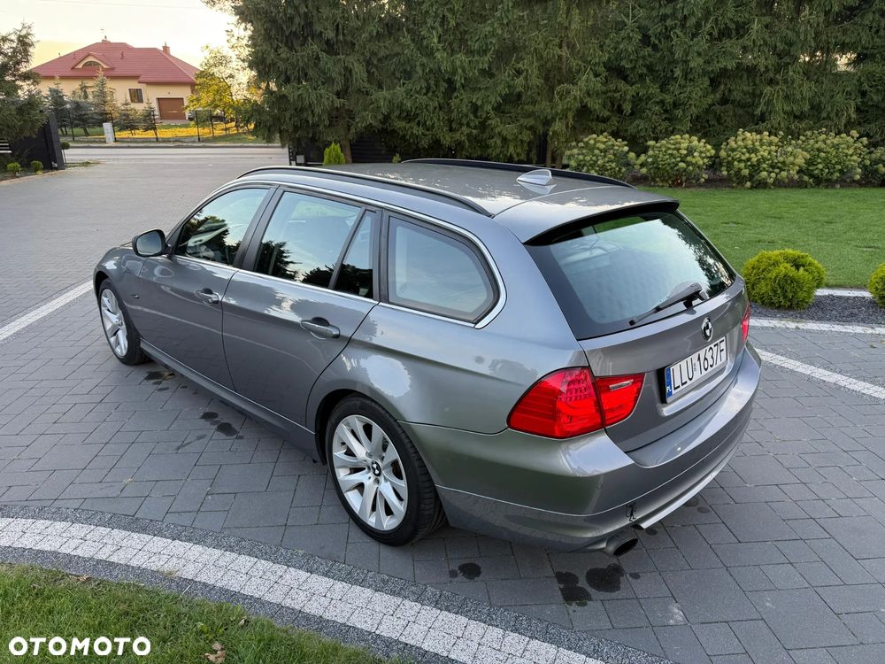 BMW Seria 3 320i - 13