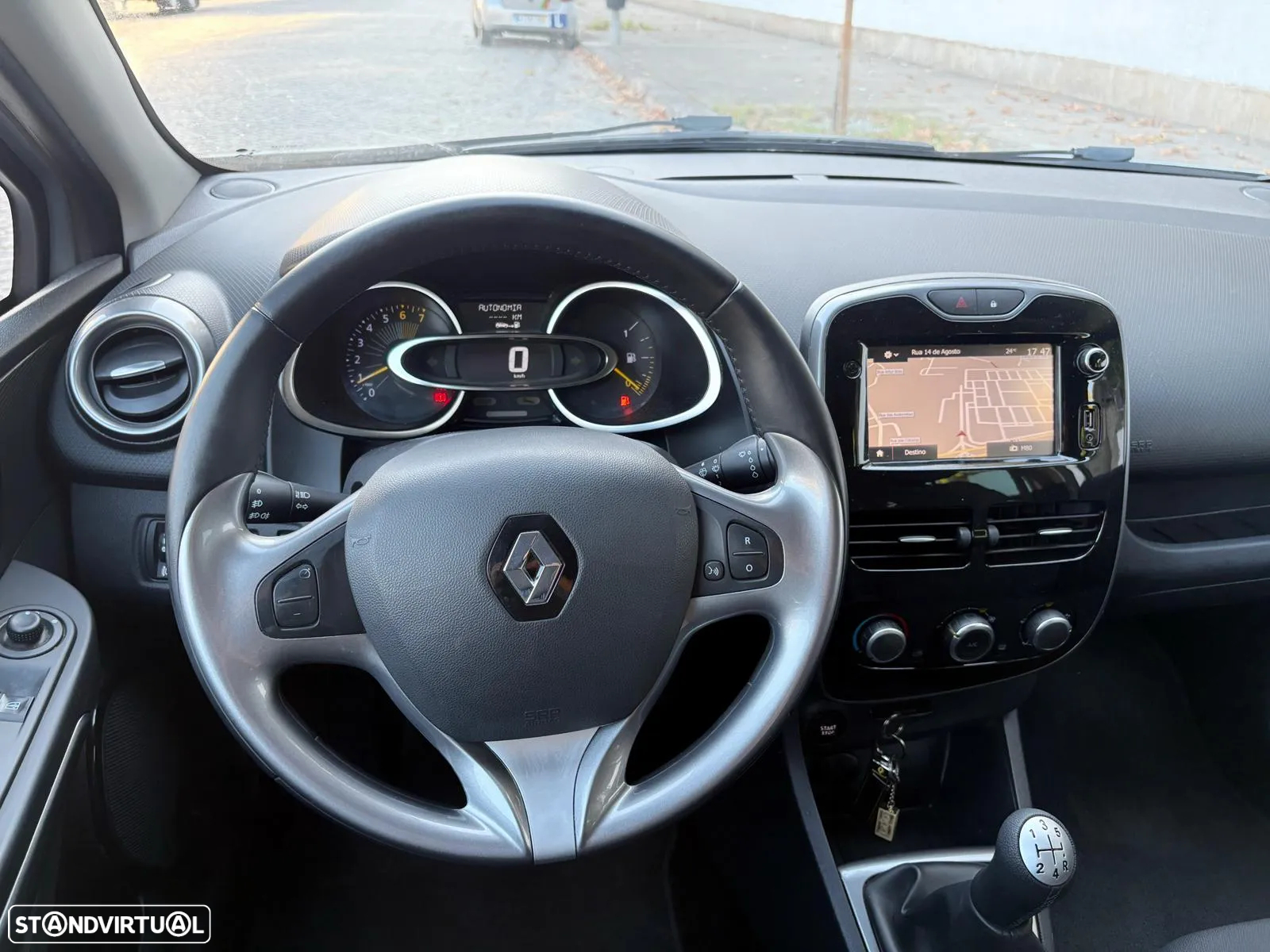 Renault Clio 0.9 TCe Limited Edition - 18