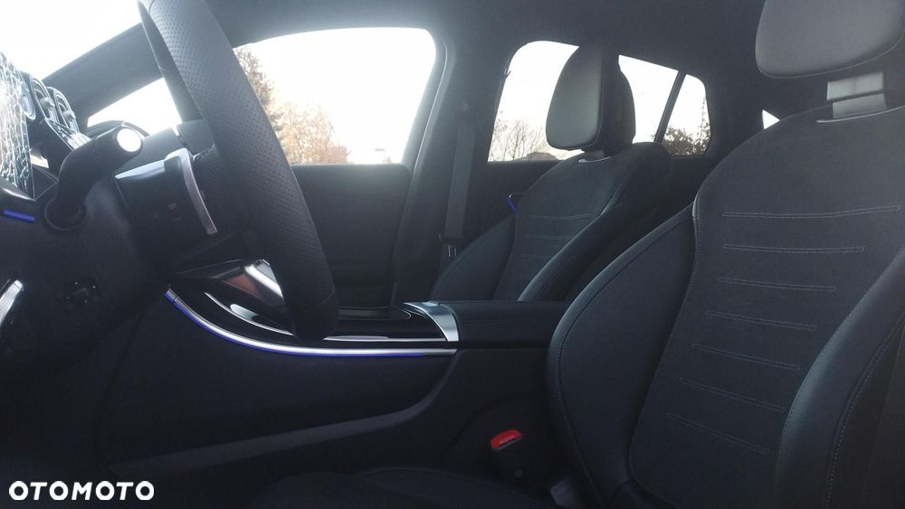 Mercedes-Benz GLC - 10