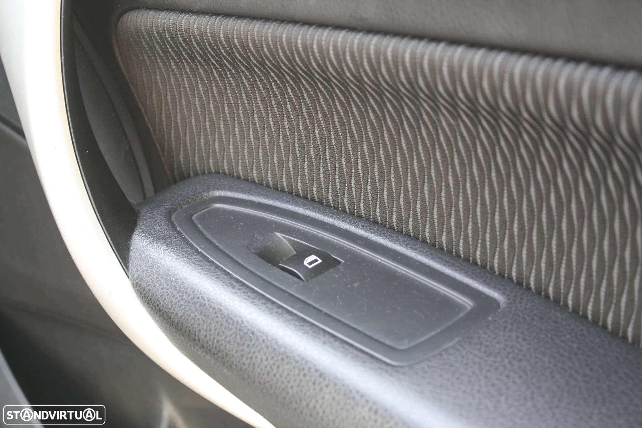 BMW 116 d EfficientDynamics Edition - 32