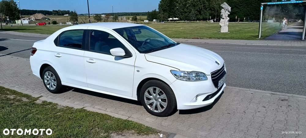 Peugeot 301 1.6 BlueHDi Active - 11