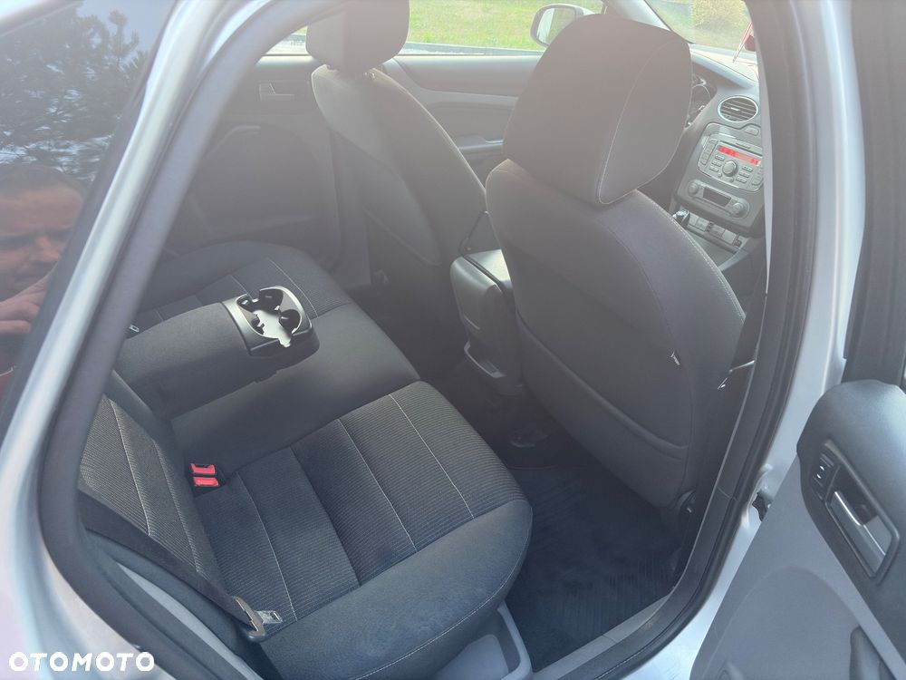 Ford Focus - 25